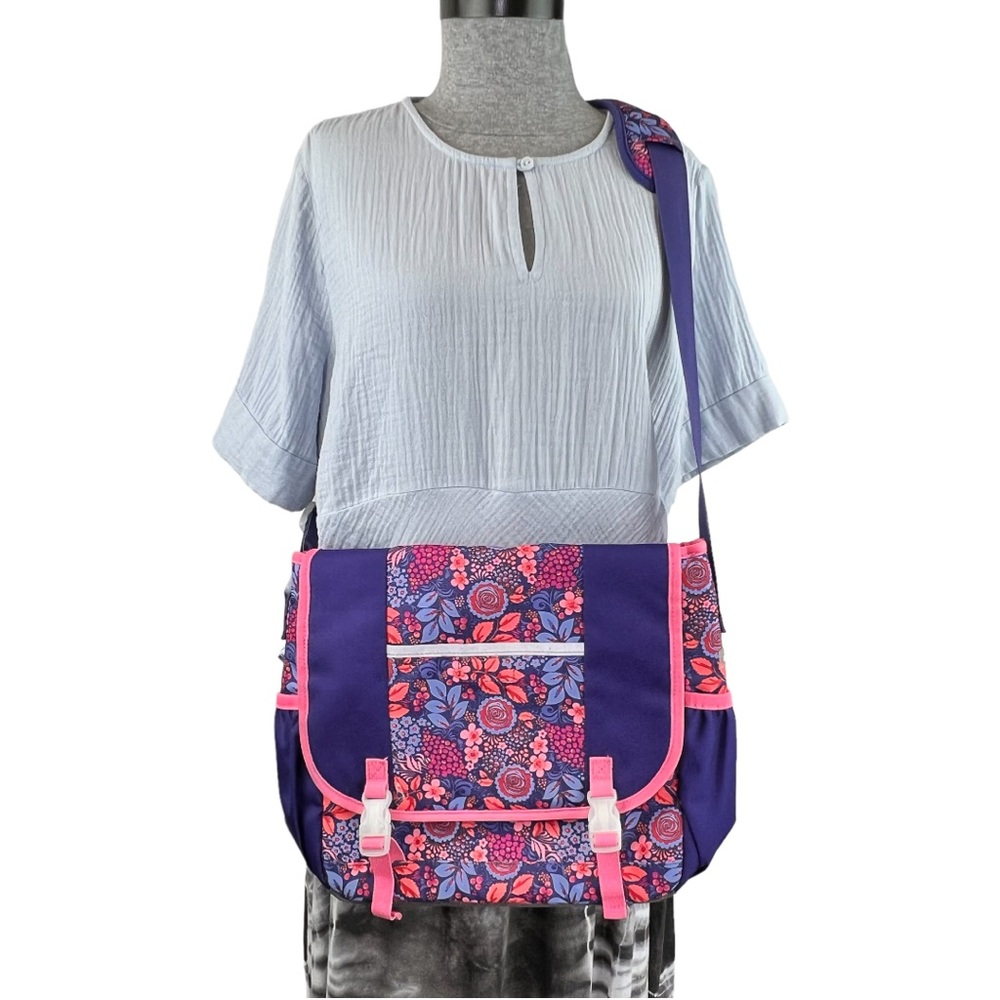 New GARNET HILL KIDS Messenger School Book Bag Satchel Floral Purple Pink
